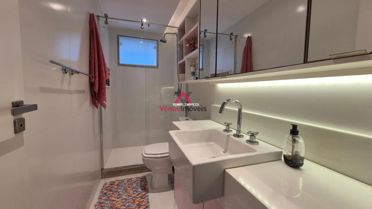 Imagem Casa em Condomínio para Venda em Rio de Janeiro, Jacarepaguá, 3 dormitórios, 1 suíte, 3 banheiros, 2 vagas