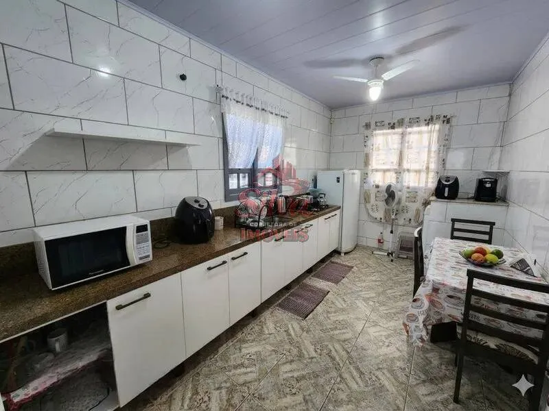 Imagem C1222 | Casa 4 dormitórios com suíte à venda em Imbé a 100m do mar