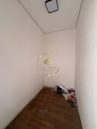 Imagem Casa Sobrado, 4 dormitórios (2 suítes), 4 vagas. Condomínio Mantiqueira, Sj