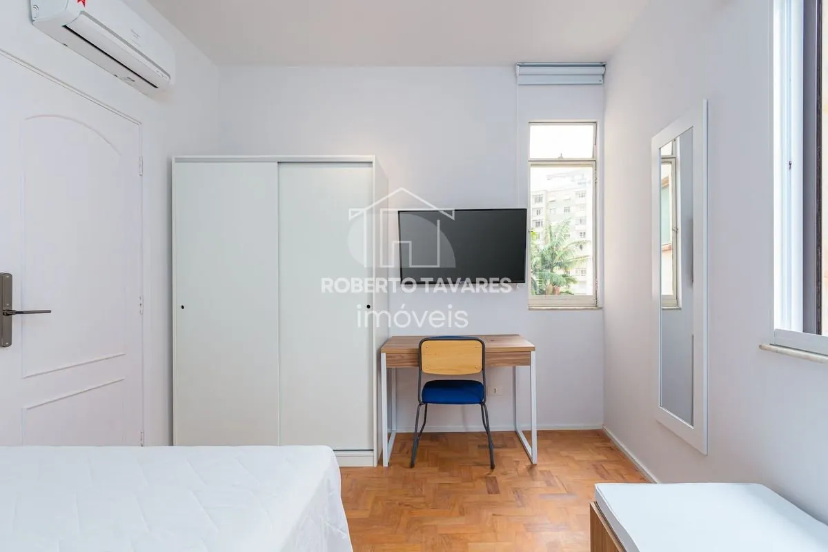Imagem Apartamento Mobiliado e totalmente Reformado! 145 m2 úteis 5dts e 3 suítes, cozinha aberta para sala - Está a duas quadras da Av. Paulista.