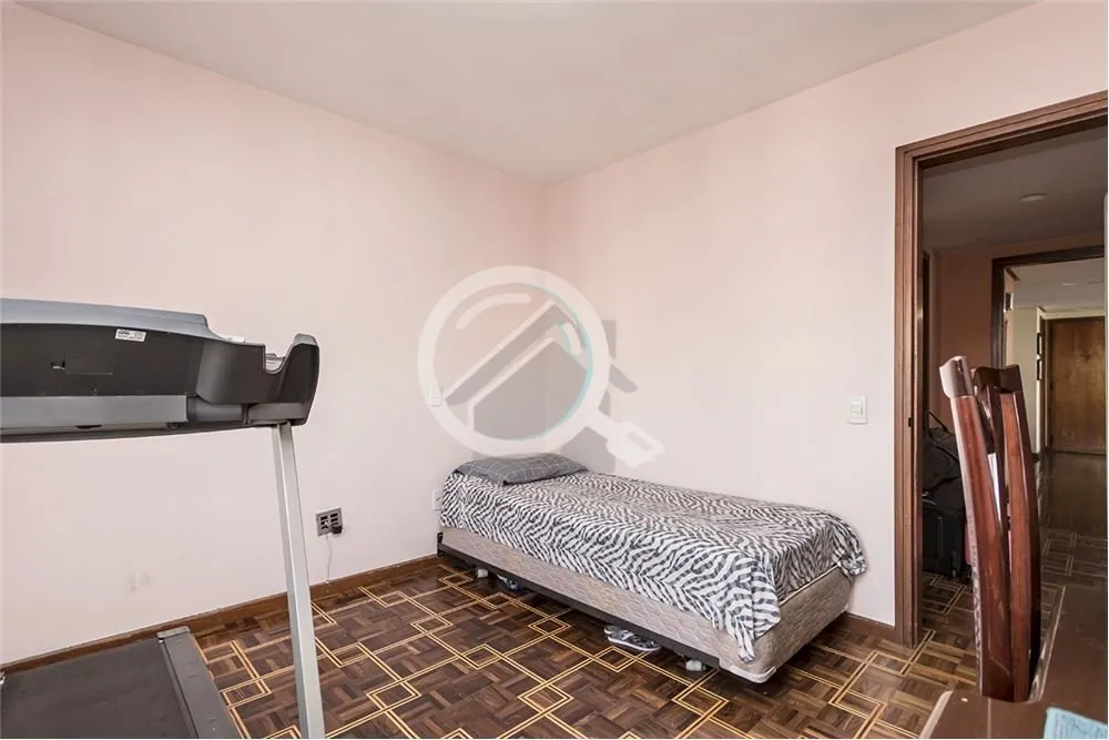 Imagem Apartamento amplo, com 151 m² de área útil com 3 dormitórios, sendo 1 suítes, banheiro social, ...