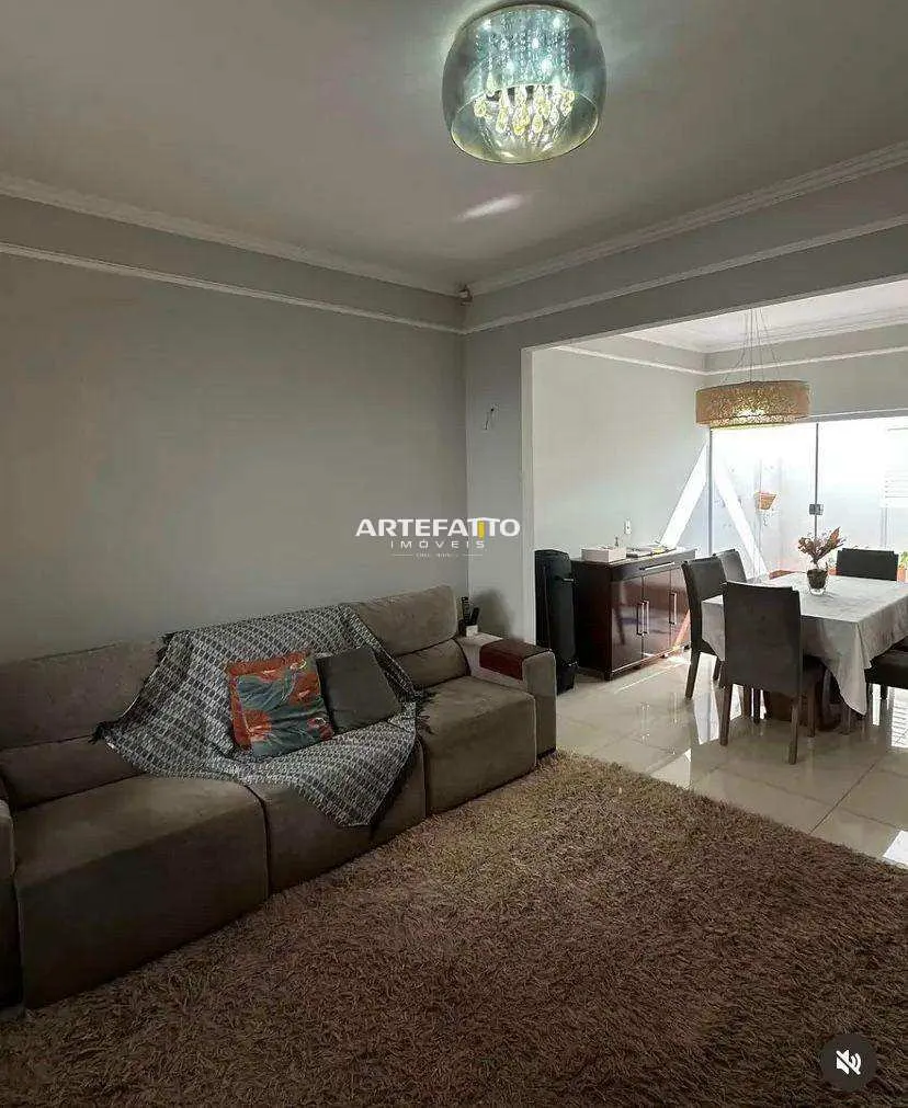 Imagem Casa à venda em Franca, Parque Franville, com 3 quartos, 190m2