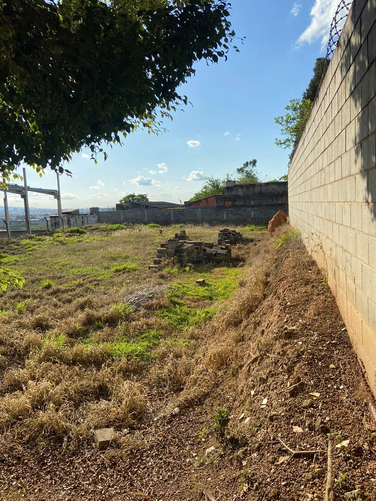 Imagem Terreno com 1000M² a venda