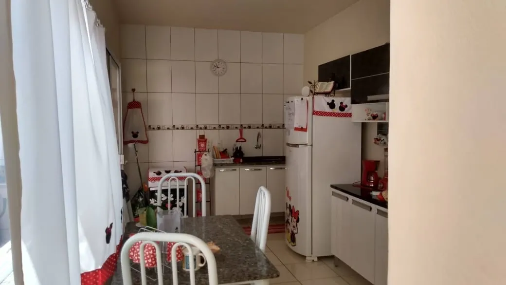 Imagem Casa à venda 2 Quartos, 2 Suites, 3 Vagas, 289M², Parque das Árvores, Guaratinguetá - SP