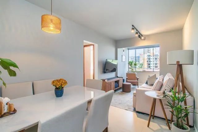 Imagem Apartamento de 2 dormitórios à venda no Bairro Partenon, Porto Alegre.
