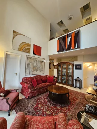 Imagem Casa à venda, na Cidade Jardim com 2 quartos, 2 salas, 5 banheiros, 4 vagas.