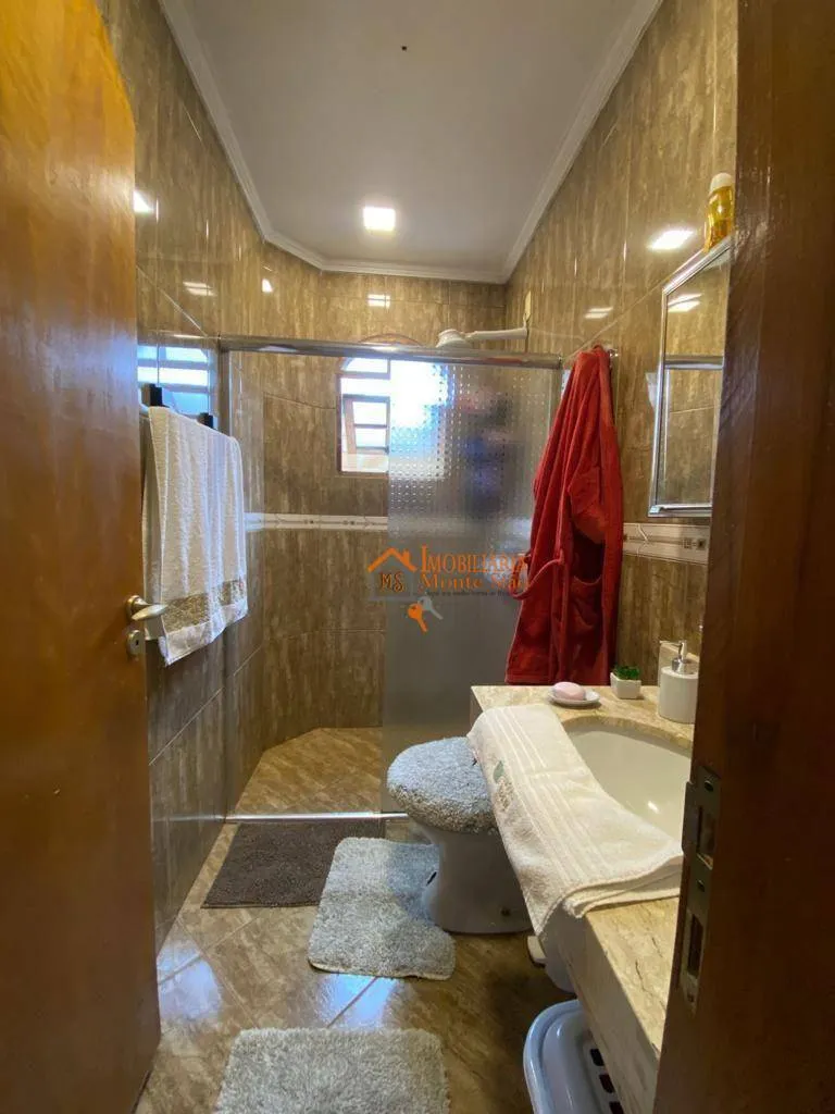 Imagem Sobrado com 3 dormitórios à venda, 257 m² por R$ 745.000,00 - Jardim Brasil - Guarulhos/SP