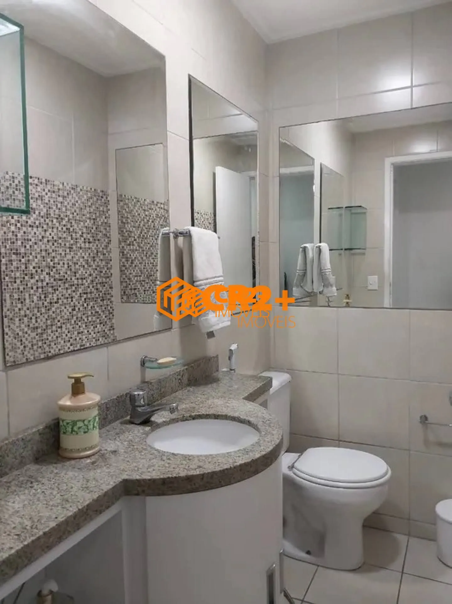 Imagem Apartamento a Venda com 04 quartos 03 suítes na Encruzilhada - 167m² em Recife