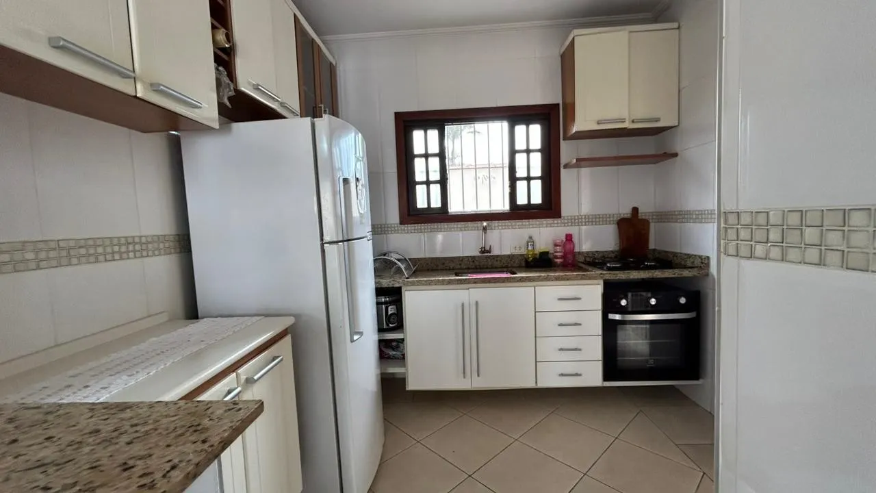 Imagem Casa para Venda em Itanhaém, Cibratel II, 3 dormitórios, 1 suíte, 1 banheiro, 2 vagas