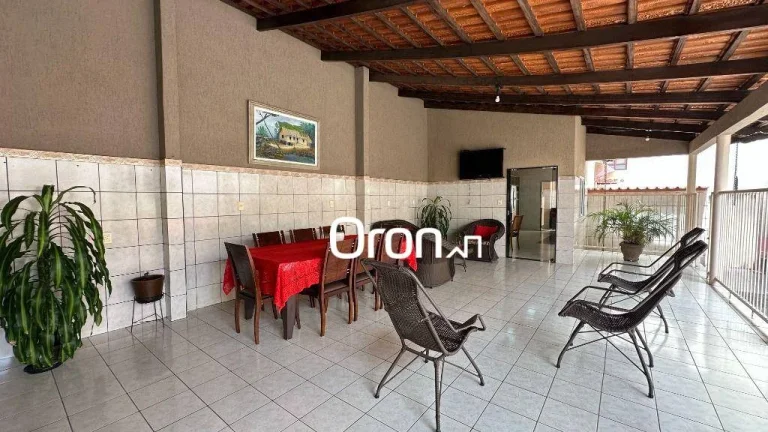 Imagem Sobrado à venda, 414 m² por R$ 1.350.000,00 - Setor Leste Vila Nova - Goiânia/GO