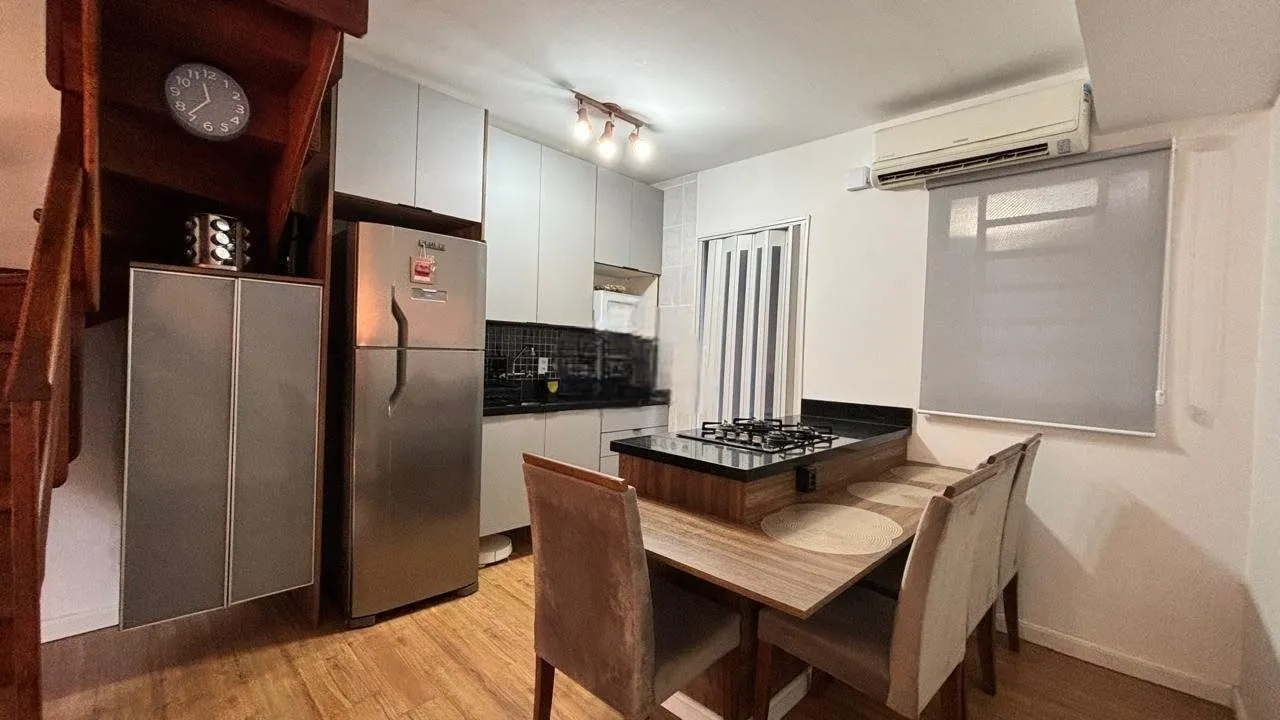 Imagem Casa em Condomínio com 3 quartos, 1 vaga e 100.08m² para vender só R$ 420.000