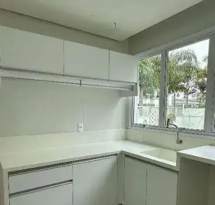 Imagem Casa de Alto Padrão em Jurerê Internacional a Poucos Minutos da Praia