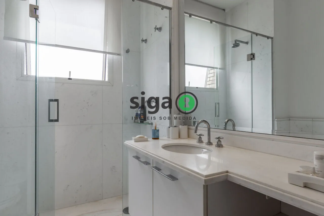 Imagem Apartamento com 4 Quartos à Venda no Itaim
