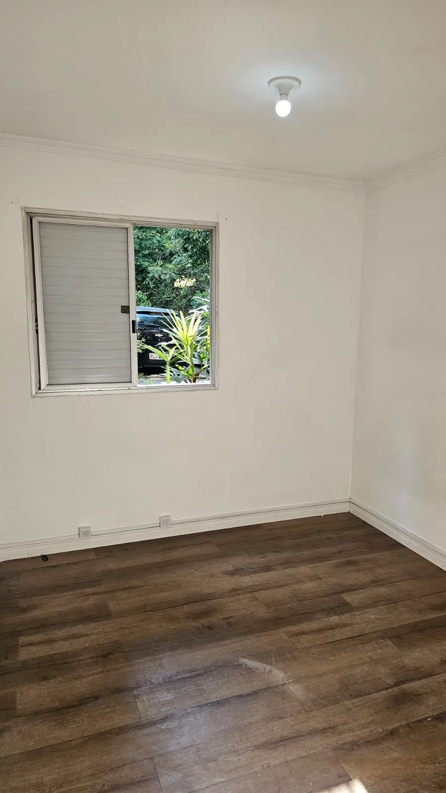 Imagem VENDO LINDO APTO DE 02 DORMIRÓRIOS NO CONJUNTO RESIDENCIAL INGAÍ - SP!