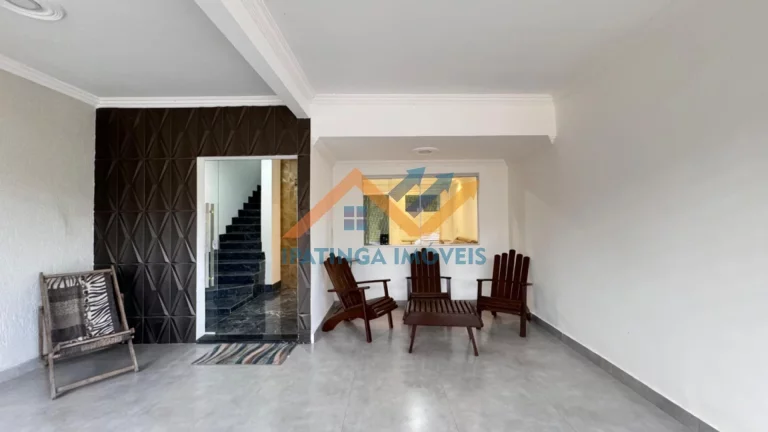 Imagem Casa triplex à venda no bairro Cidade Nova