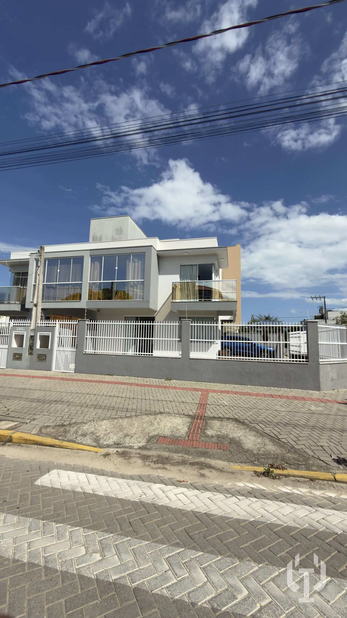Imagem Casa à venda, com 2 quartos, 100m2