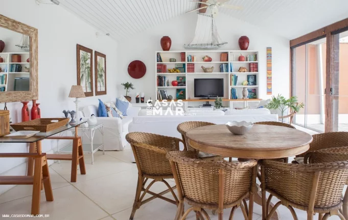 Imagem Casa Frente Mar para Temporada em Armação dos Búzios / RJ no bairro Praia Rasa