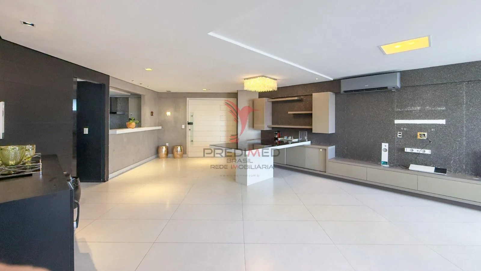 Imagem Apartamento Alto Padrão, porteira fechada, 3/4 no Brisamar