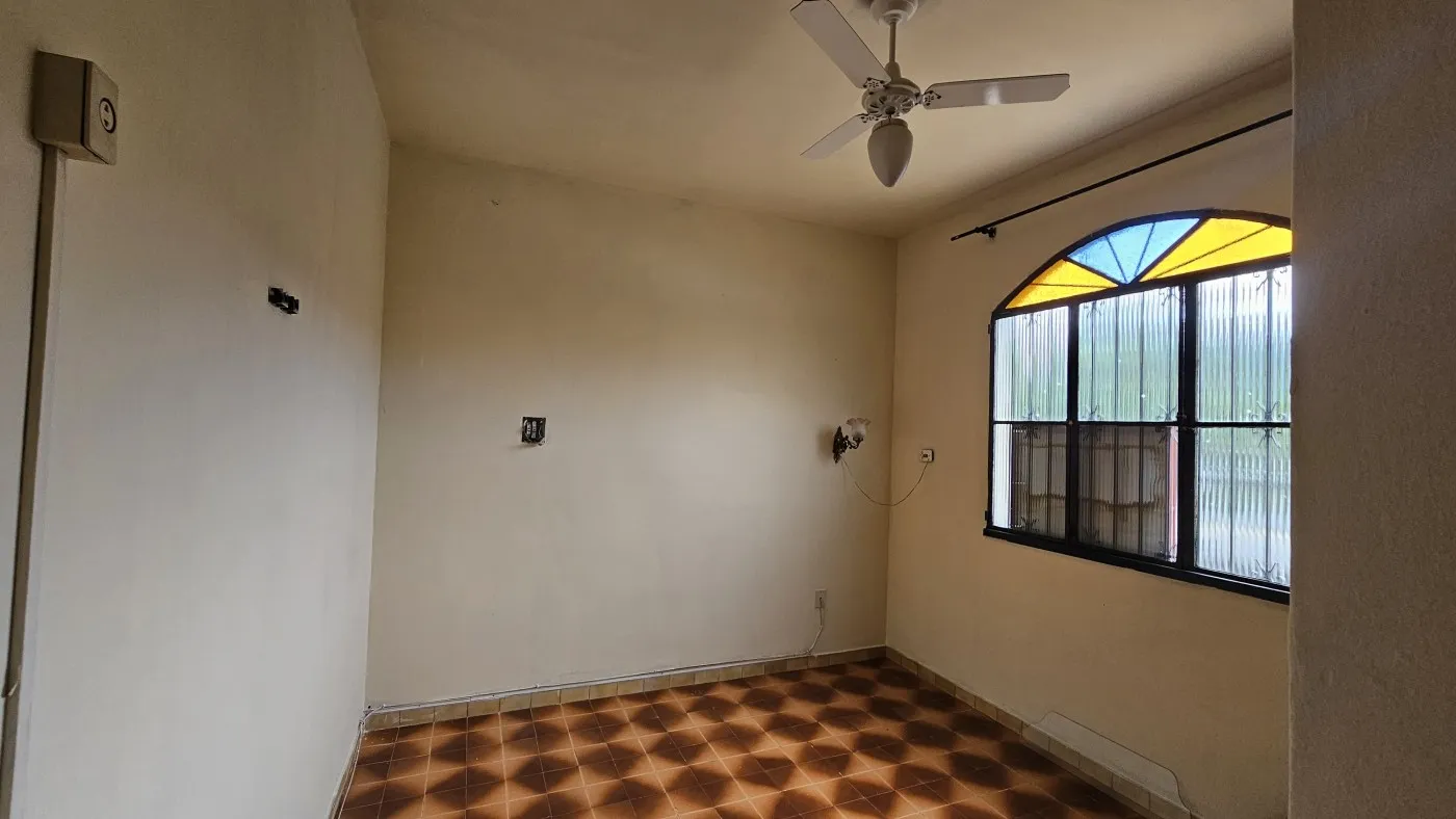 Imagem Casa para Venda em Rio de Janeiro, Senador Vasconcelos, 2 dormitórios, 2 banheiros, 2 vagas
