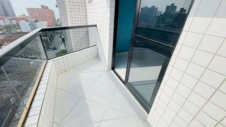 Imagem Apartamento com Vista Lateral para o Mar em Praia Grande – Bairro Ocian