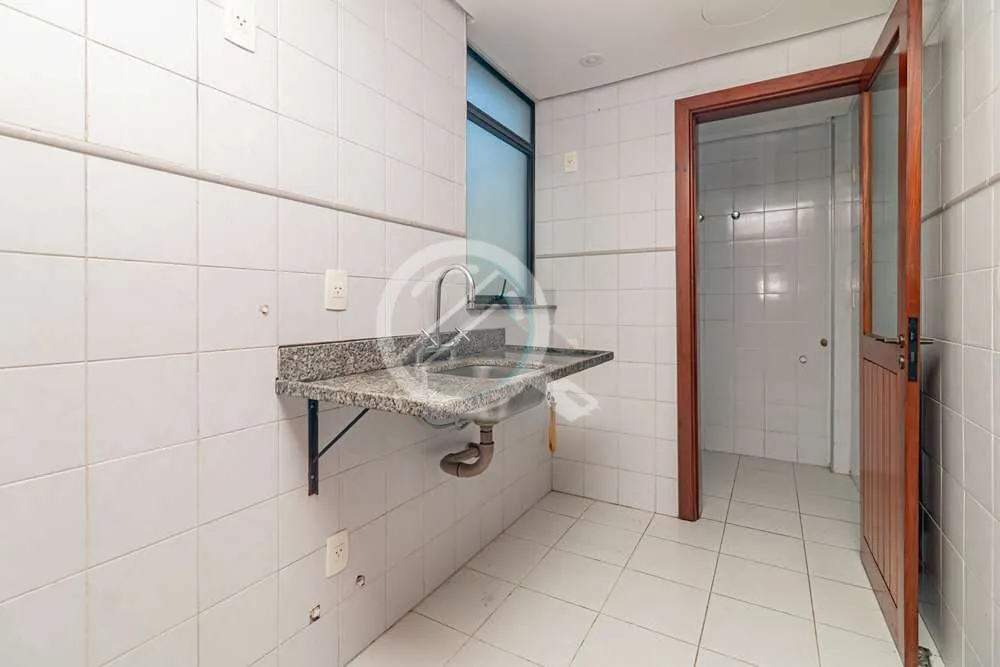 Imagem Encontre seu novo lar em Petrópolis! Imagine morar em um apartamento incrível na Rua Sinimbu, 28, ...