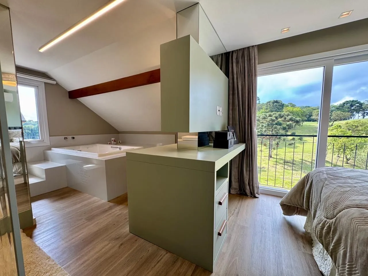 Imagem Apartamento à venda em Gramado, Centro, com 3 quartos, 180m2