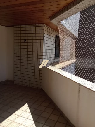Imagem Apartamento com 4 quartos à venda no Cambuí em Campinas-SP
