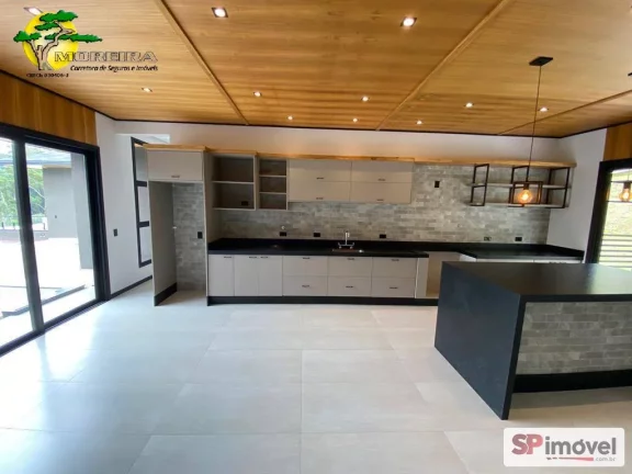 Imagem CASA EM CONDOMINIO C/ 500M², 4 DORMS SENDO 3 SUITES E 9 VAGAS EM BRAGANCA