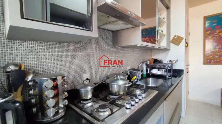 Imagem Belíssimo Apto de 3 dorms/Suíte 2 vagas de garagem.