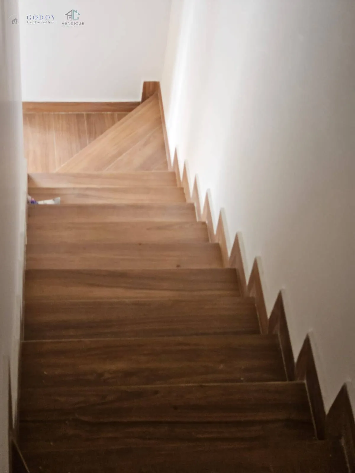 Imagem LINDO E NOVO Sobrado no Condomínio Recanto Tropical