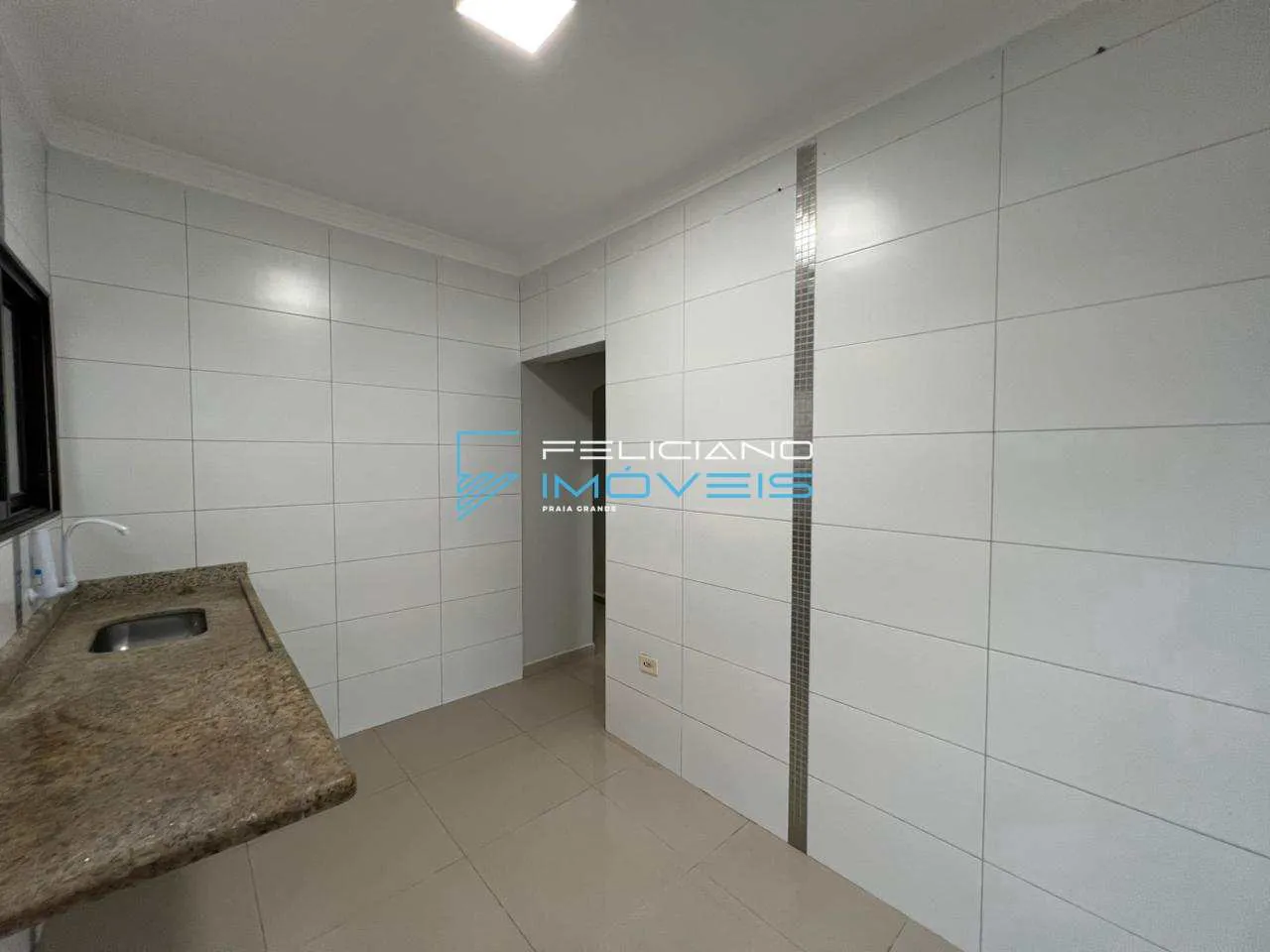 Imagem Casa com 2 quartos, Tupi, Praia Grande - R$ 680 mil, Cod: 7010