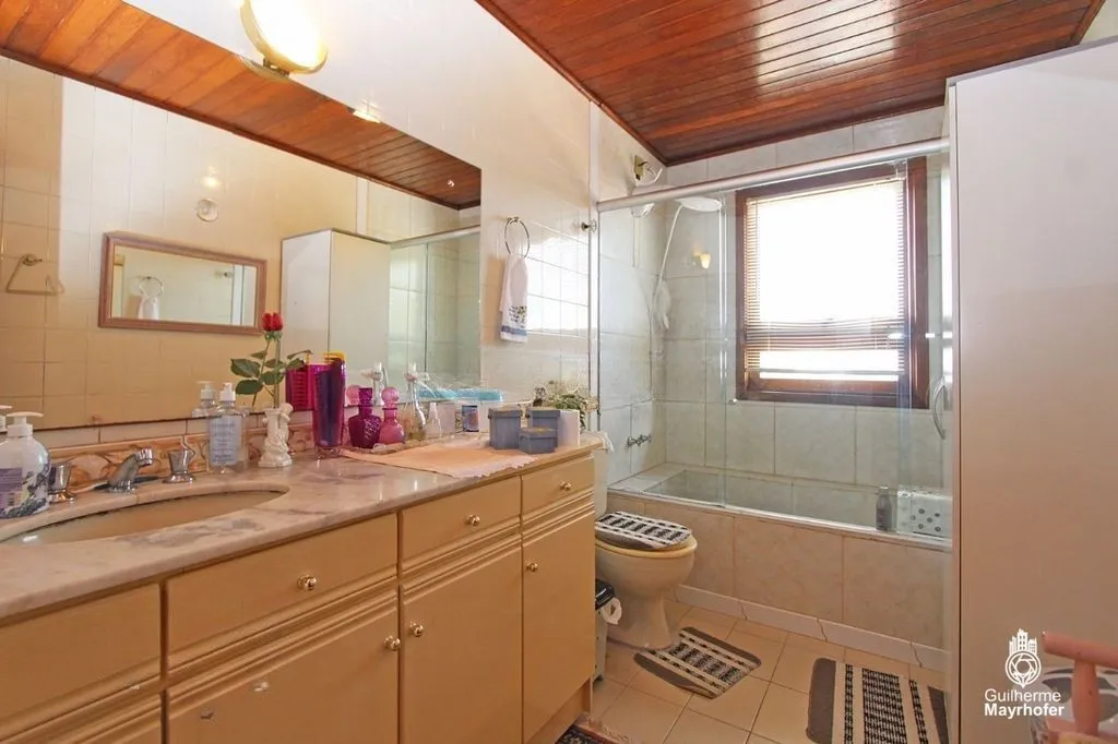 Imagem Casa para Venda - 3 dormitórios, sendo 1 suites, 2 vagas - São Caetano