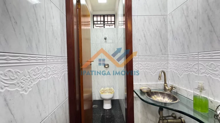 Imagem Casa à Venda no Bairro das Águas - 4 Dormitórios em Ipatinga