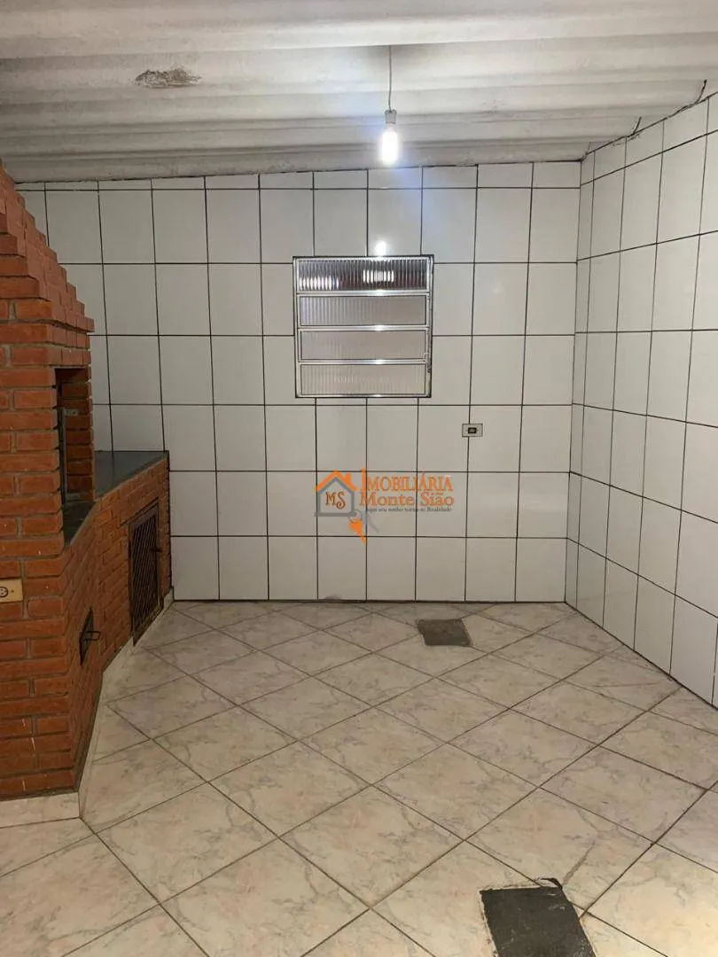 Imagem Casa com 3 dormitórios, 269 m² - venda por R$ 725.000,00 ou aluguel por R$ 4.194,00/mês - Jardim Presidente Dutra - Guarulhos/SP