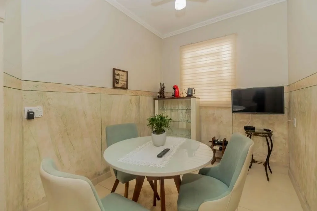 Imagem Casa 3 dorms à venda Rua Santa Flora, Nonoai - Porto Alegre