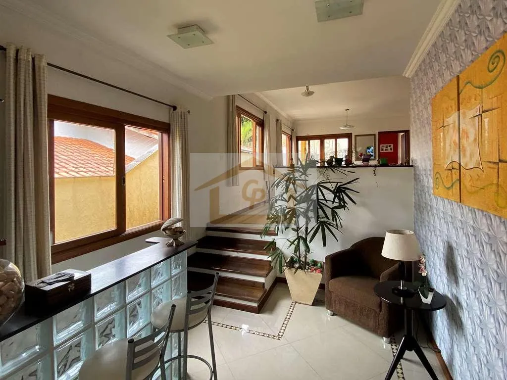 Imagem 3 dorms / 1 suíte. Ótima casa, lareira, piscina e gourmet!