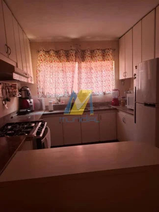 Imagem Sobrado Espaçoso com 300m², 4 Dorms, Edícula e 4 Vagas
