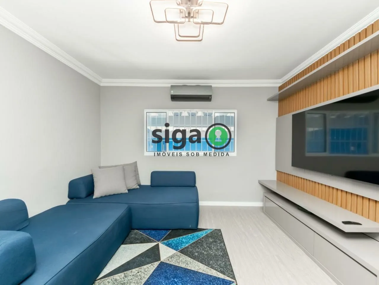Imagem Casa a venda no Campo Belo, 240 metros, 3 quartos, 2 vagas - Porteira Fechada