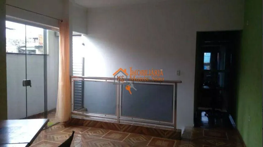 Imagem Sobrado com 3 dormitórios à venda, 200 m² por R$ 954.000,00 - Cidade Soberana - Guarulhos/SP