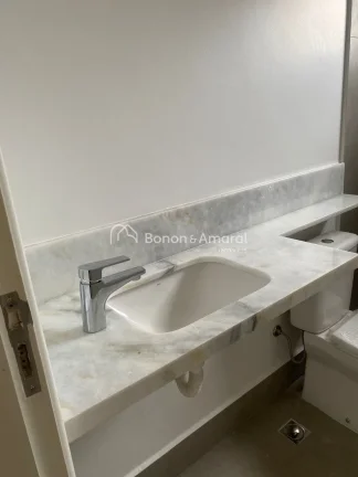 Imagem Maravilhosa casa térrea, acabamento de primeira, com 3 quartos sendo 3 suítes, cozinha planejada c...