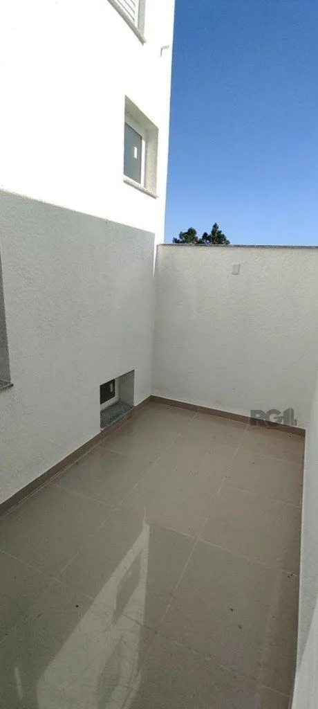 Imagem Casa de 3 dormitórios no bairro Hípica
