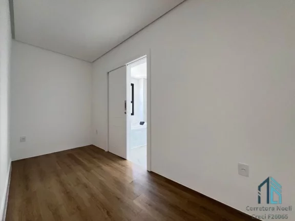 Imagem Apartamento Alto Padrão, 04 suítes, 03 vagas, no Centro de Itapema SC