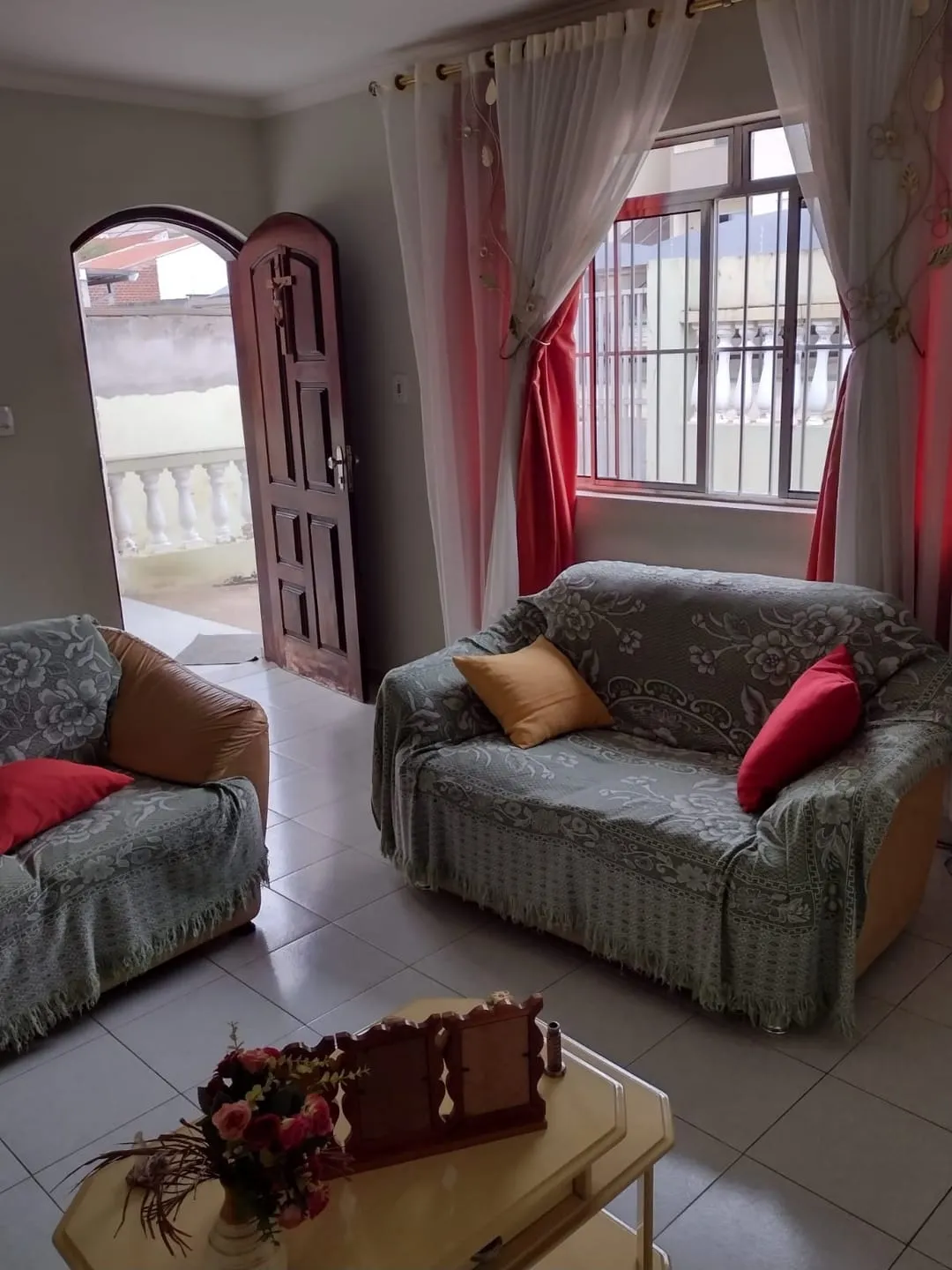 Imagem Casa à venda 4 Quartos, 1 Suite, 8 Vagas, 360M², Parque Senhor do Bonfim, Taubaté - SP