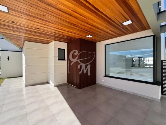 Imagem Linda casa, 100% térrea! Arquitetura Moderna!!