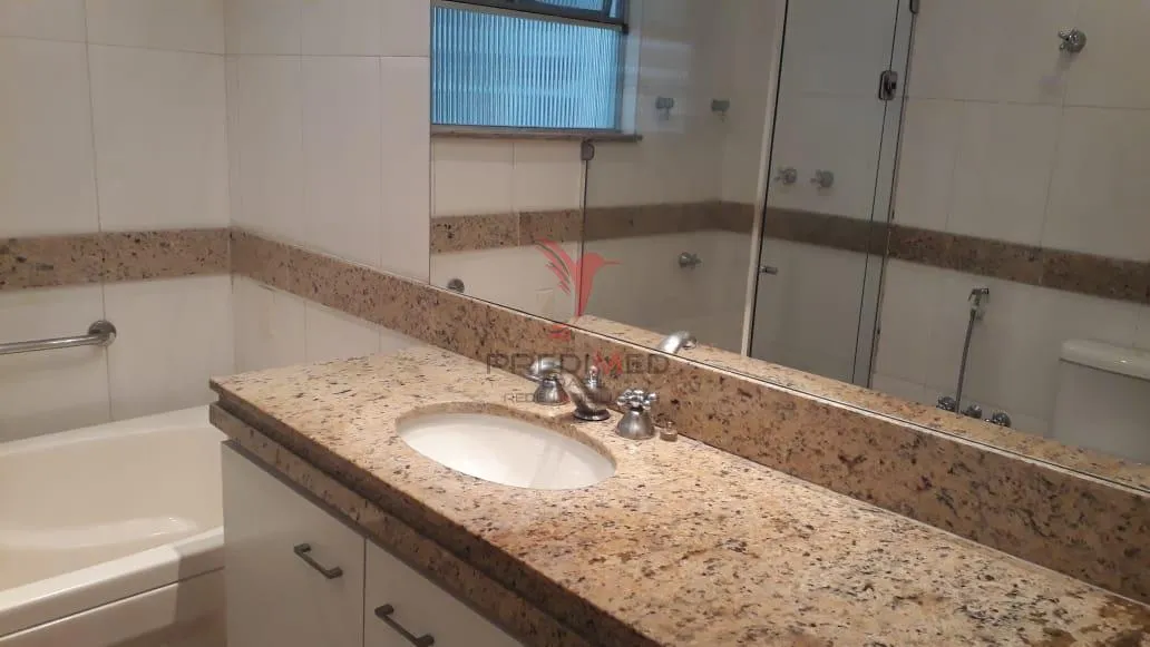 Imagem AV. ATLÂNTICA Copa , 223 M² FRONTAL MAR , TRADICIONAL PRÉDIO ,MUITO BEM ADMINISTRADO
