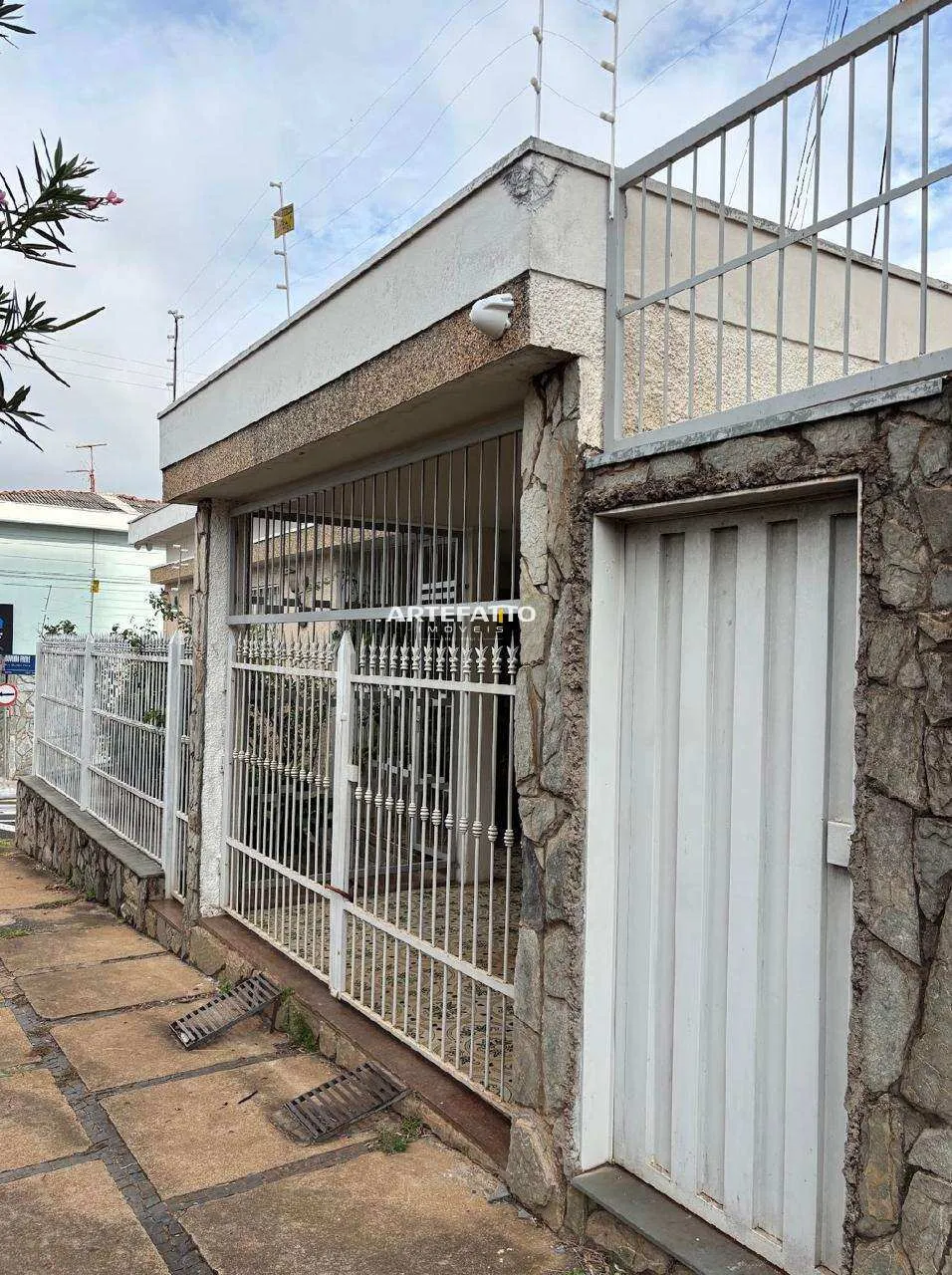 Imagem Casa à venda em Franca, Centro, com 7 quartos, 279m2