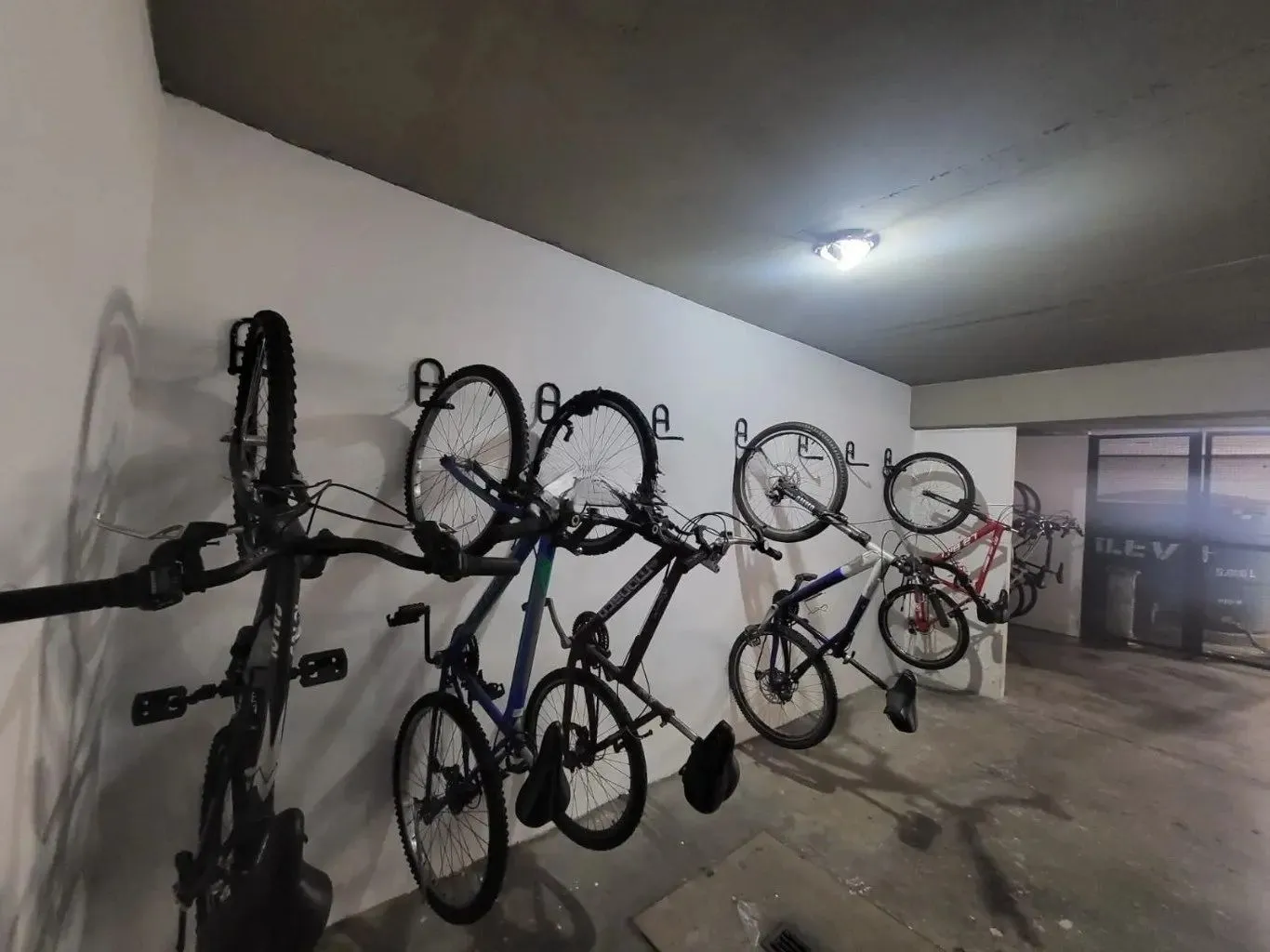 Imagem Apartamento com 1 quarto e 53m² à venda em Menino Deus, Porto Alegre.