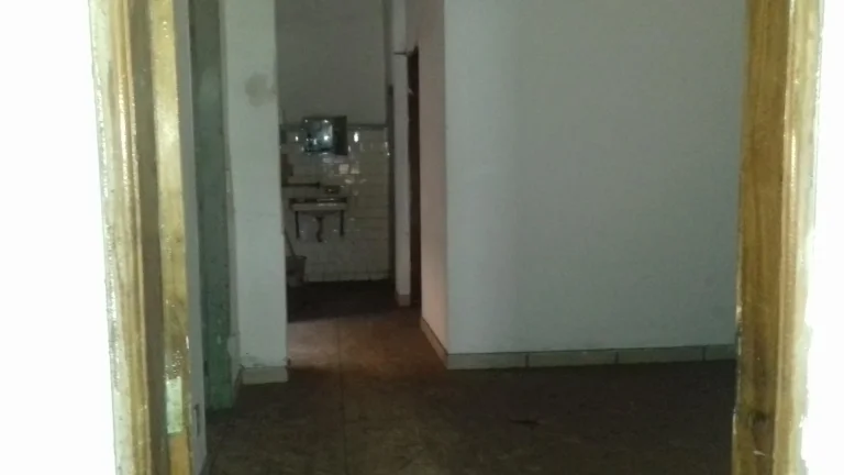 Imagem Salão comercial, com mezanino, escritório com 03 salas, 02 banheiro e cozinha.Excelente localizaç...