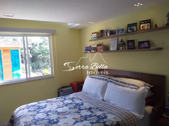 Imagem Casa com 4 dormitórios à venda, 122 m² por R$ 950.000,00 - Bom Retiro - Teresópolis/RJ