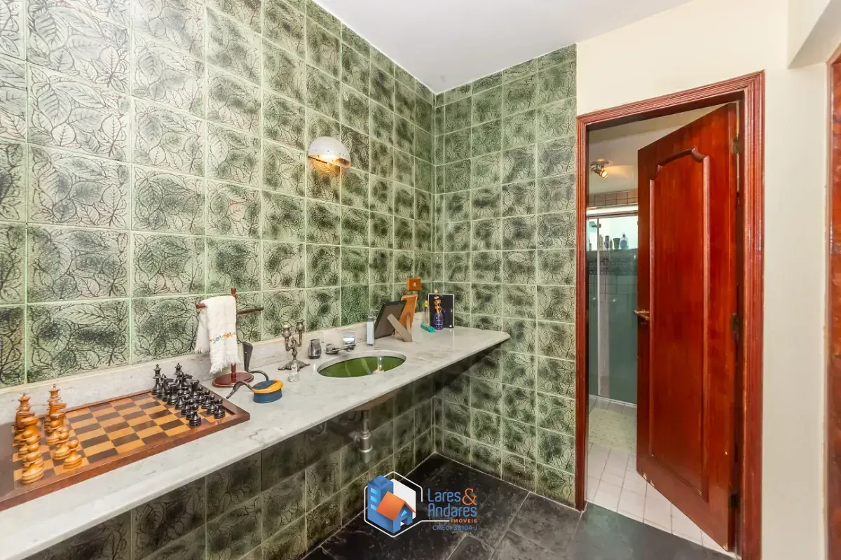 Imagem Casa para venda em City América com 4 quartos, sendo 1 suíte, 248m²